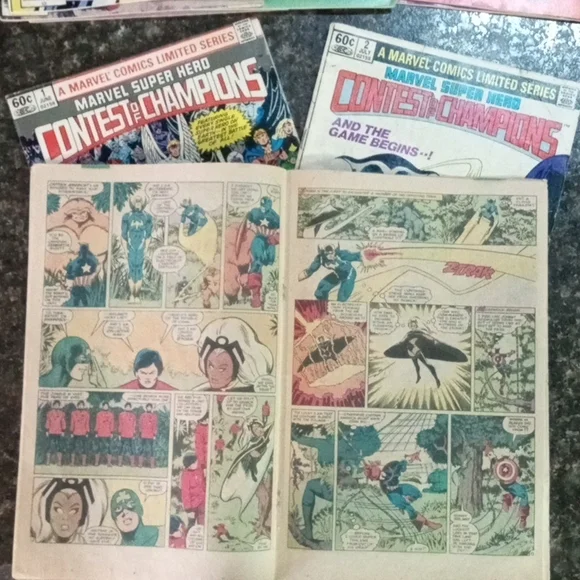 Comic Books - Picture 5 of 5
